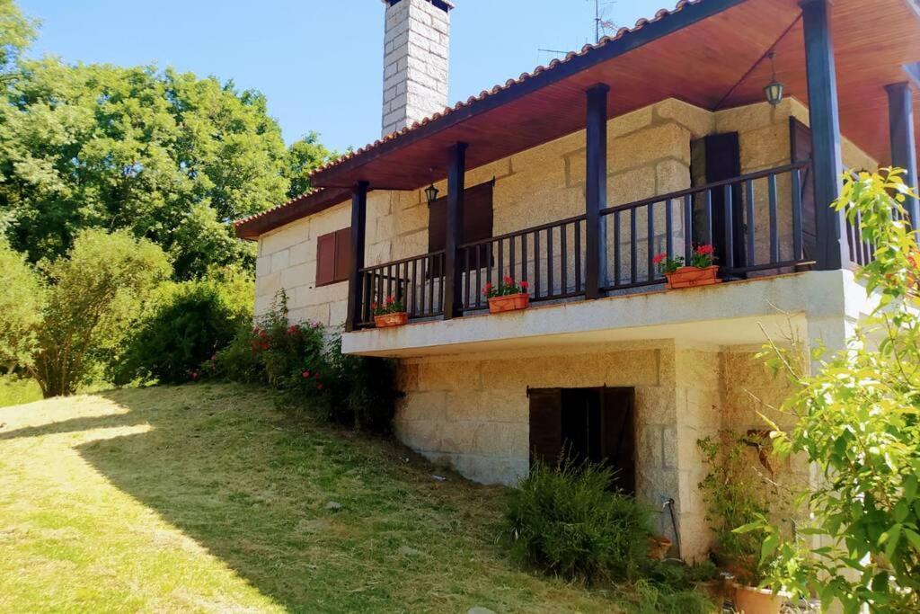 Espectacular Casa con Piscina en Allariz Exterior foto